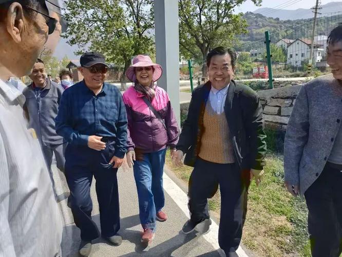 位于我国万里海疆的中部,江苏省的东北部,东临黄海,西接中原,北扼齐鲁